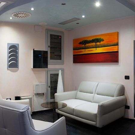 Hotel Savoia Lignano Sabbiadoro Buitenkant foto