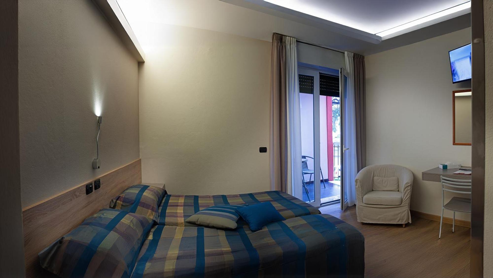 Hotel Savoia Lignano Sabbiadoro Buitenkant foto