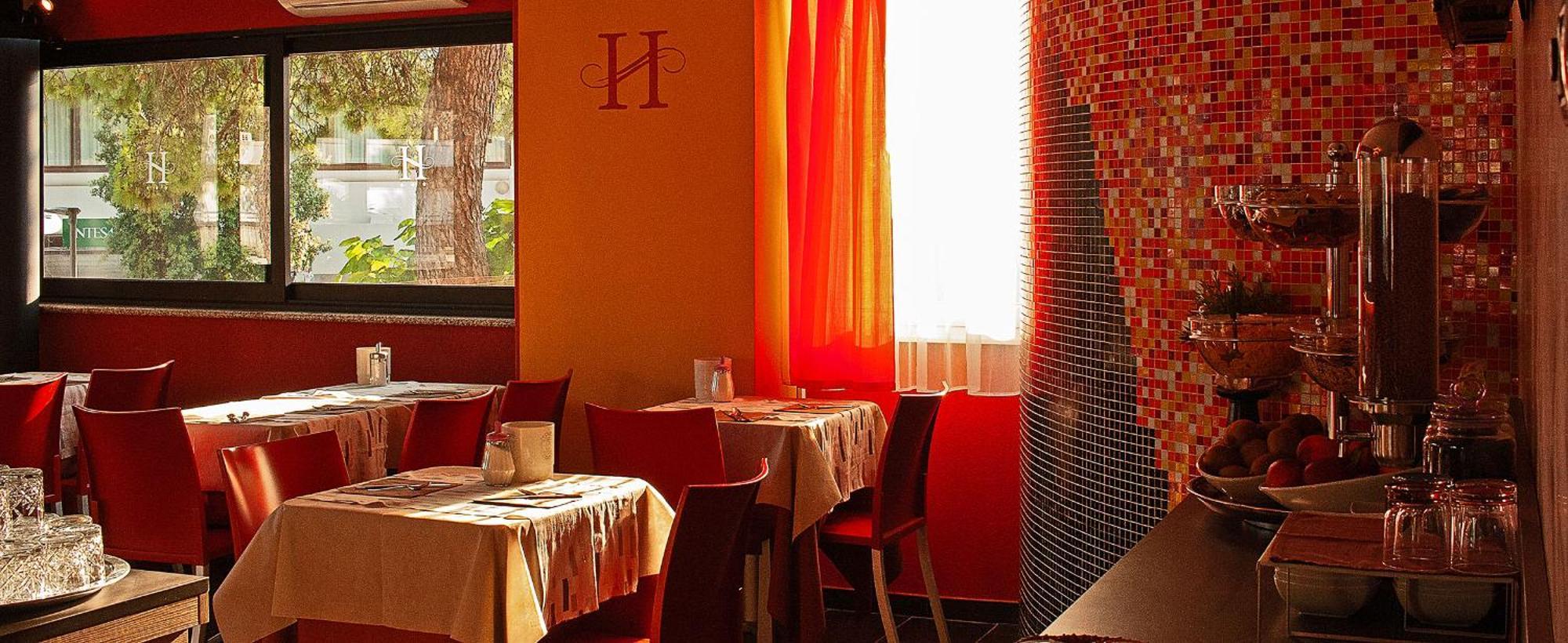 Hotel Savoia Lignano Sabbiadoro Buitenkant foto