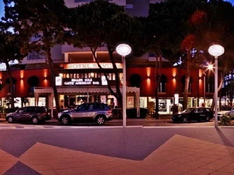 Hotel Savoia Lignano Sabbiadoro Buitenkant foto