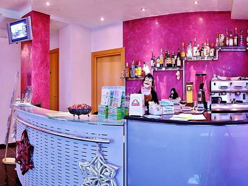 Hotel Savoia Lignano Sabbiadoro Buitenkant foto