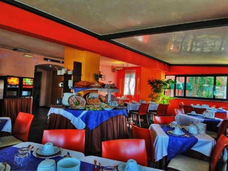 Hotel Savoia Lignano Sabbiadoro Buitenkant foto