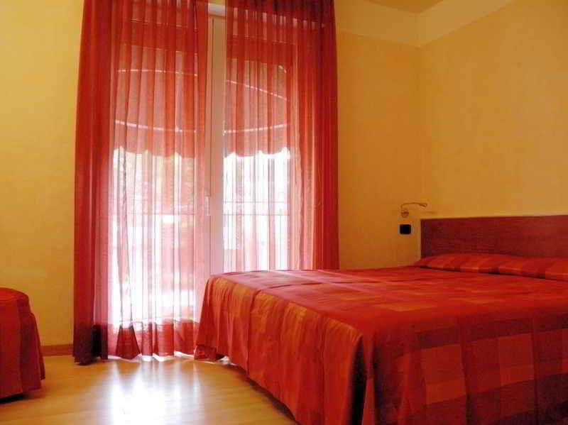 Hotel Savoia Lignano Sabbiadoro Buitenkant foto